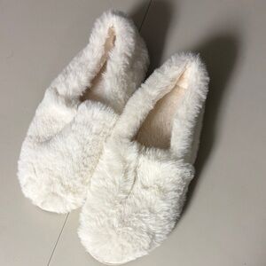 Cozy White Faux Fur Women's Slippers